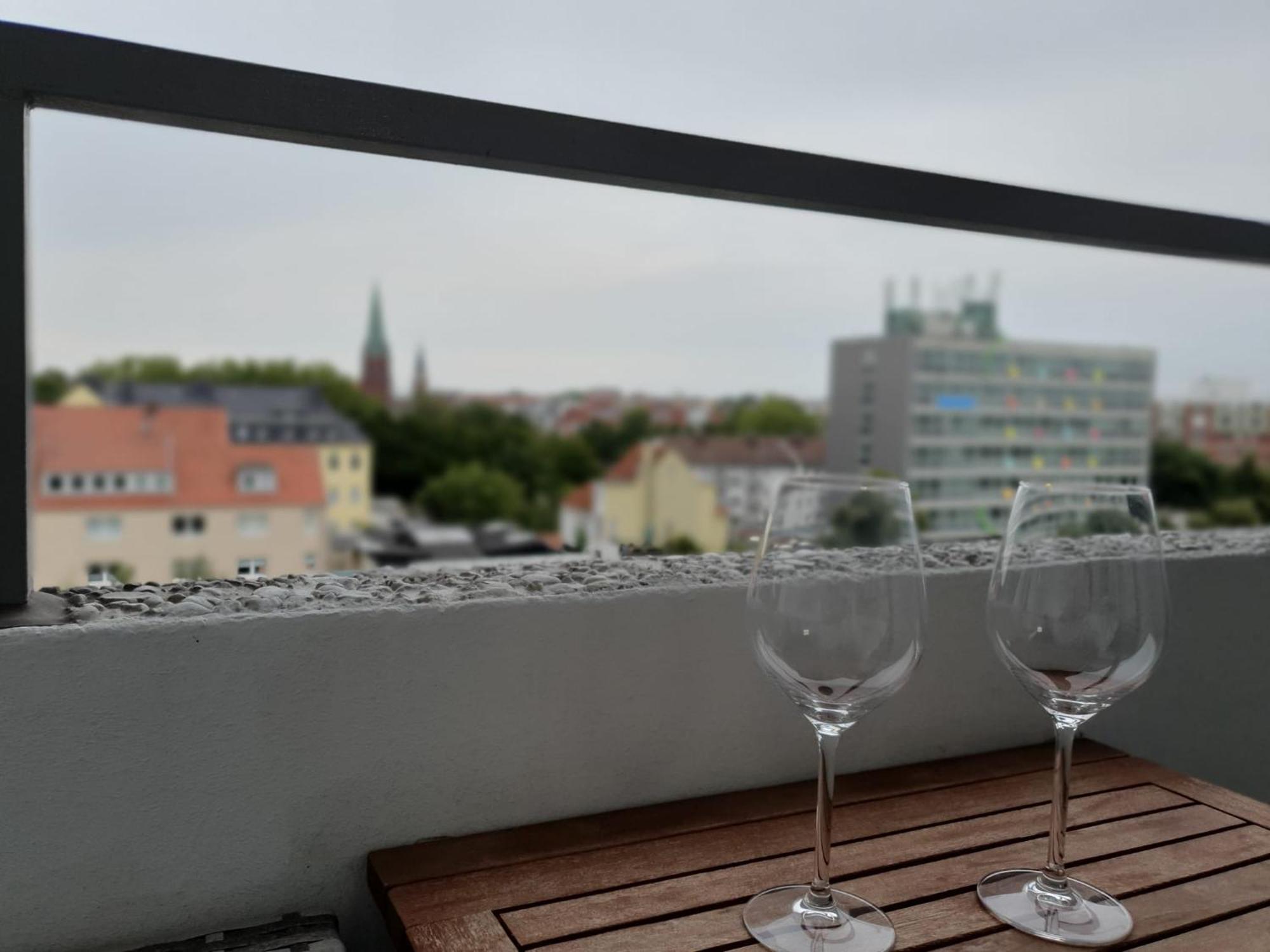 Moebeliertes Wohnen Auf Zeit Am Yachthafen *