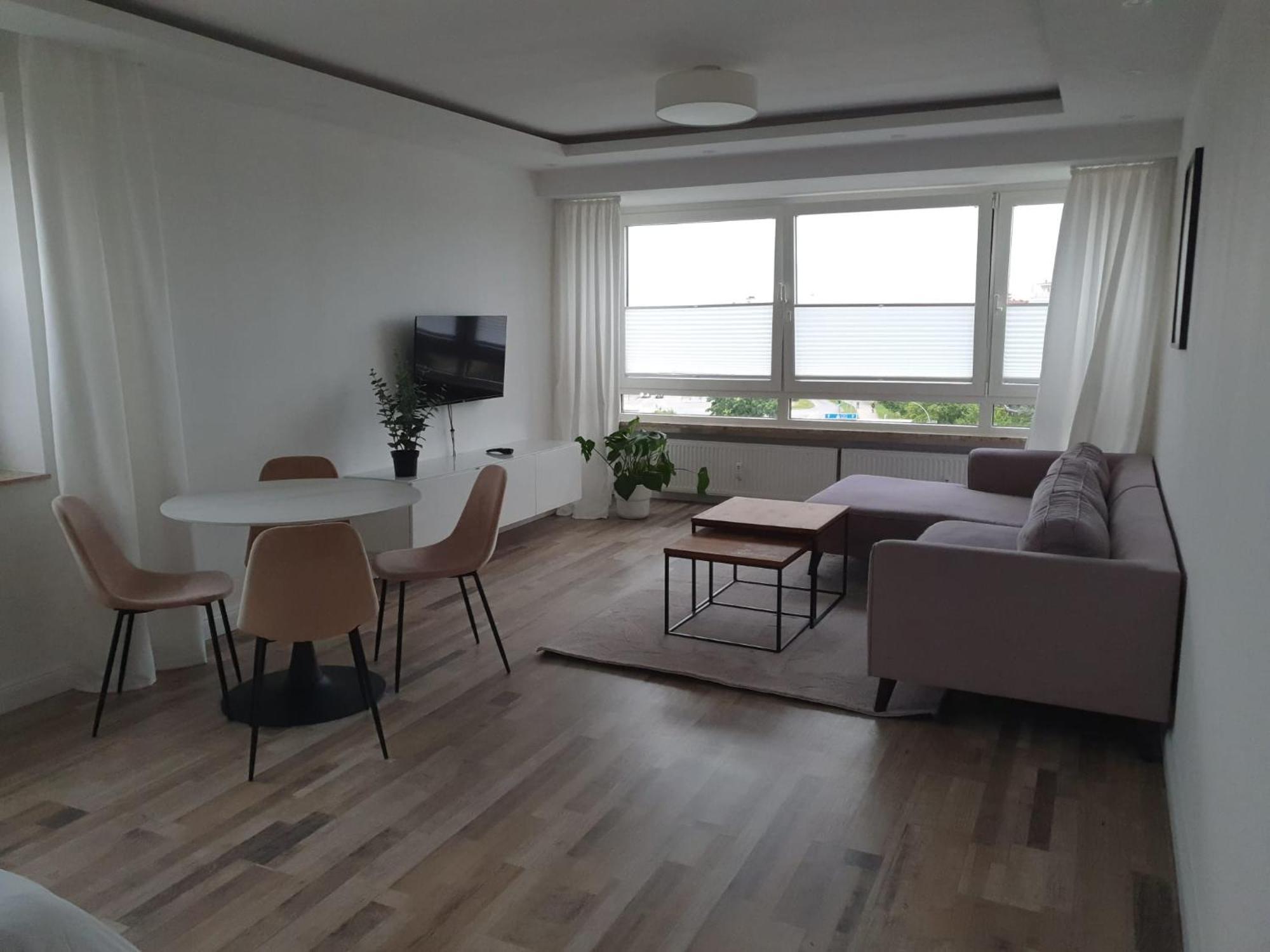 Moebeliertes Wohnen Auf Zeit Am Yachthafen Apartment